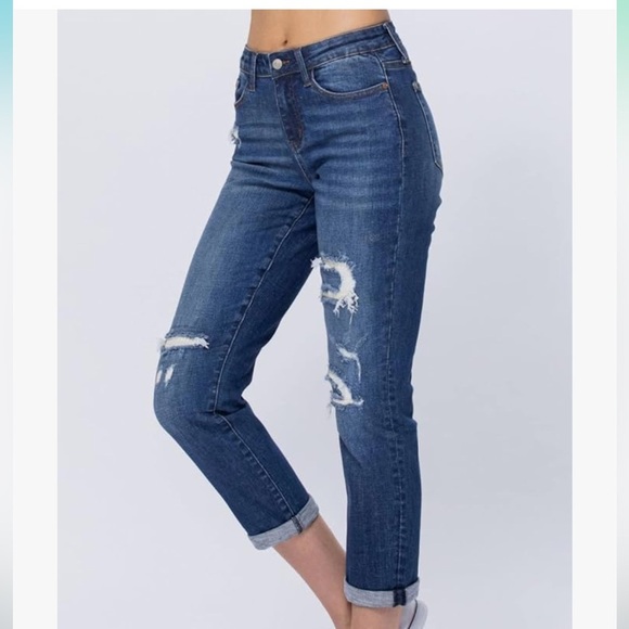 Judy Blue Mid Rise Distressed Jeans - Picture 1 of 8